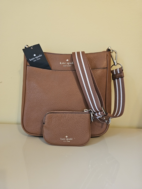 kate spade Handbags - New with Tag Kate Spade New York Pebbled Leather Crossbody Bag with Coin Pouch